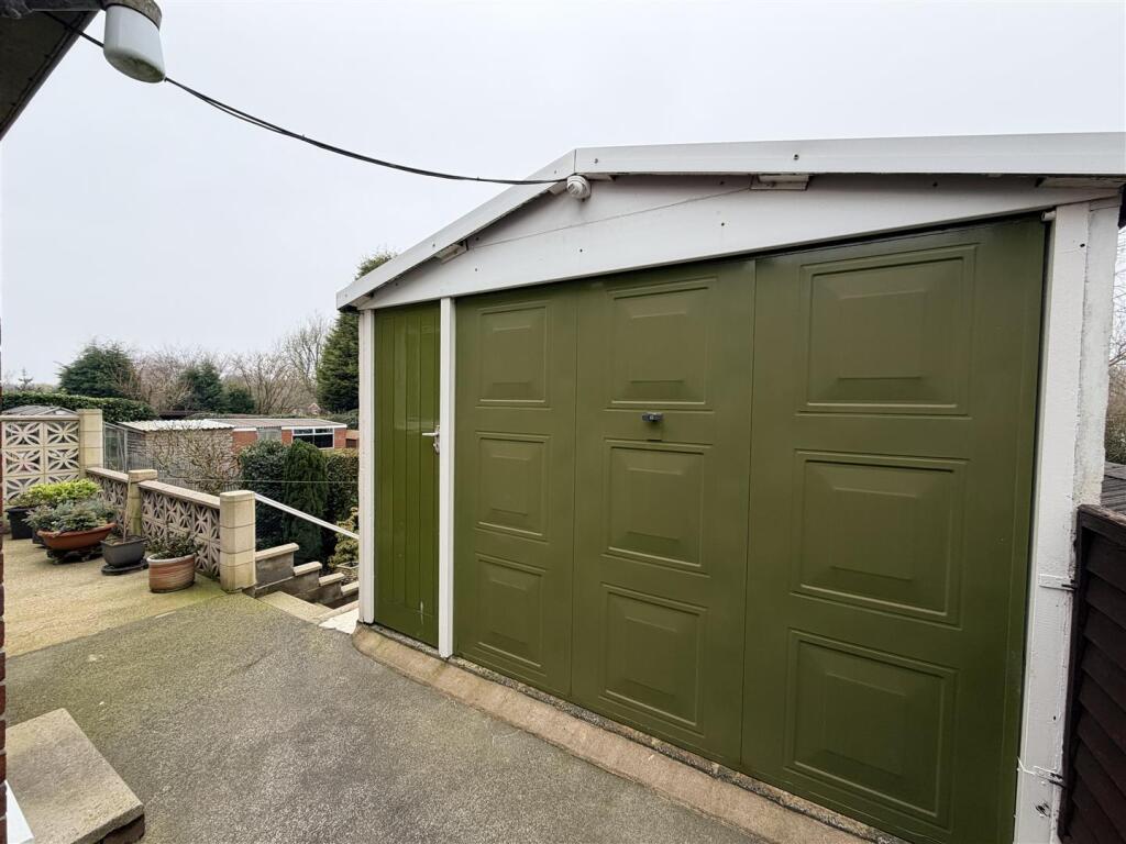 Werrington Road, Stoke-On-Trent photo 3