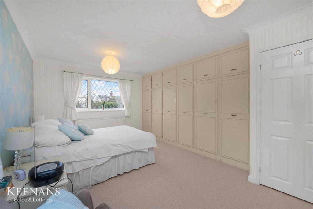 Garstang Drive, Bury photo 5