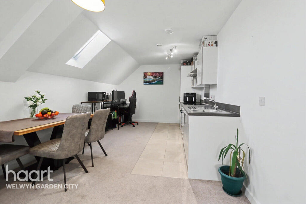 Additional image 5 of William Close, WELWYN GARDEN CITY