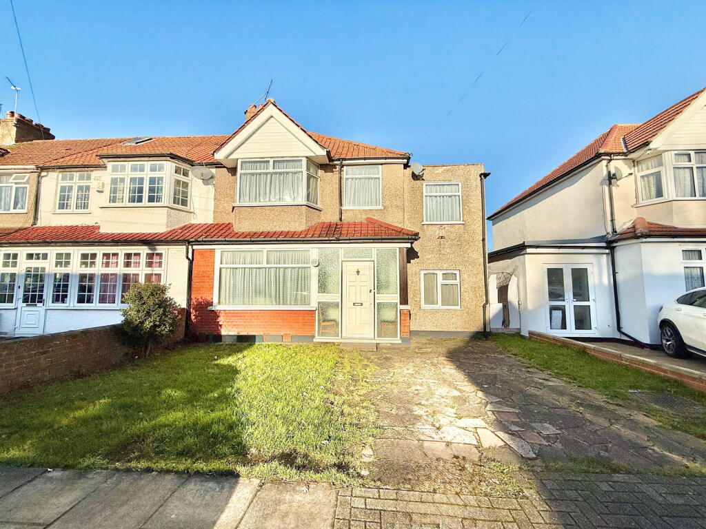 5-bed terraced on Cheltenham Place, Kenton, Harrow, HA3, £650,000