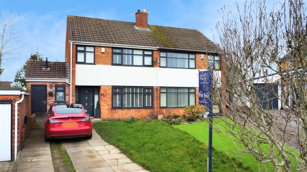 Main image of property: Standish Drive, Rainford, St Helens, WA11 8JY