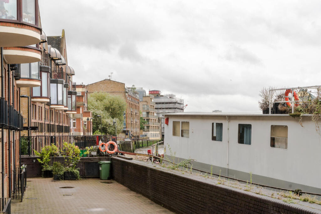 Ancient Moorings, 144-149 Rotherhithe St, Rotherhithe, London, SE16 photo 2