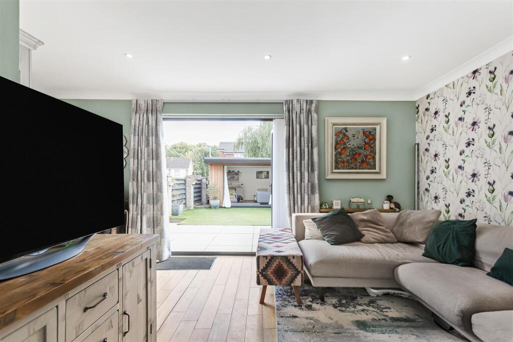 House in St Albans - View 2