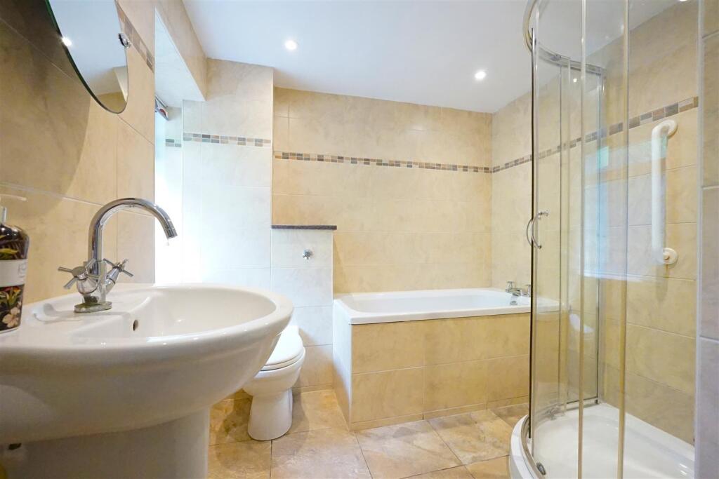 House in Lancaster - View 5