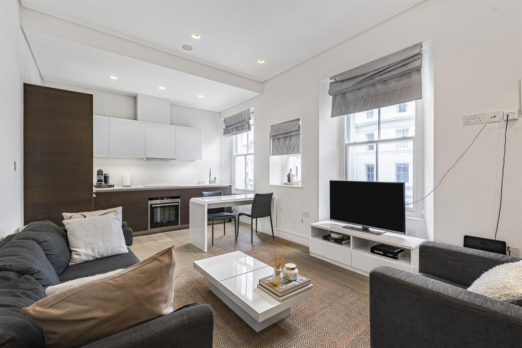 1-bed flat on Prince's Square, W2, £890,000