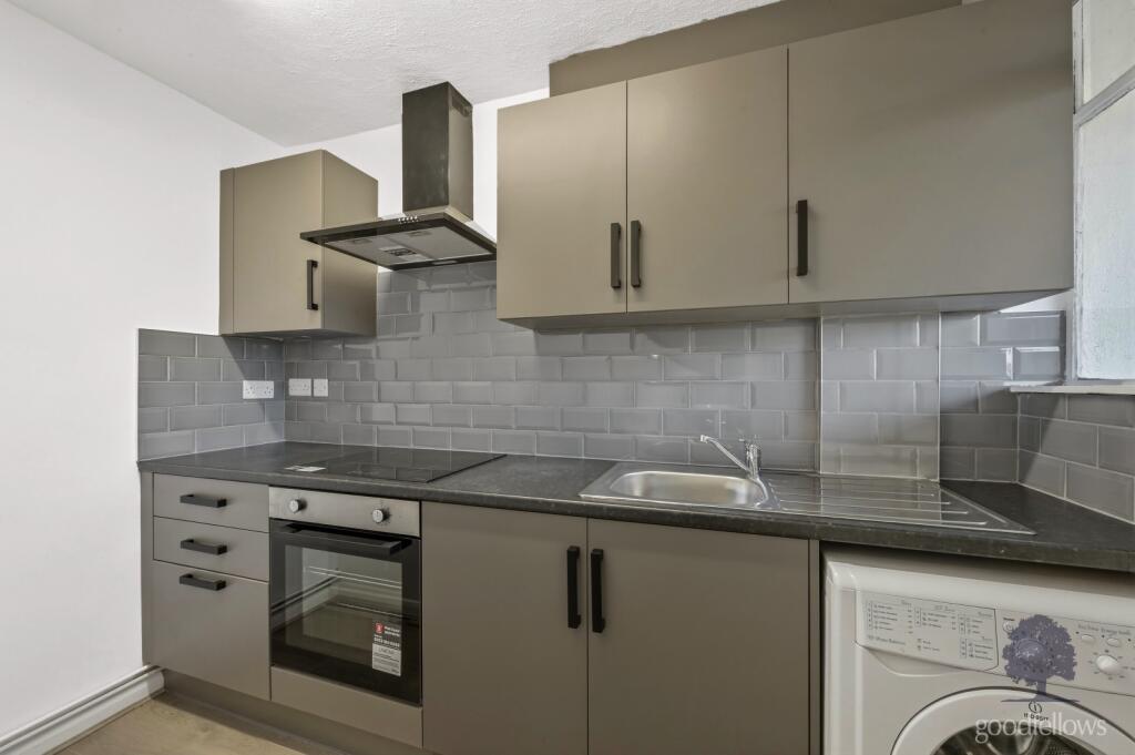 Main image of property: London Road, Mitcham, CR4