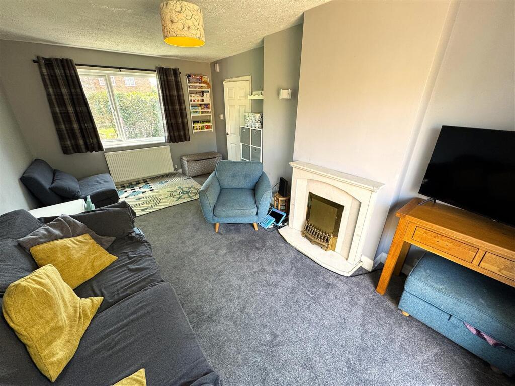 Thoroughsale Road, Corby photo 4