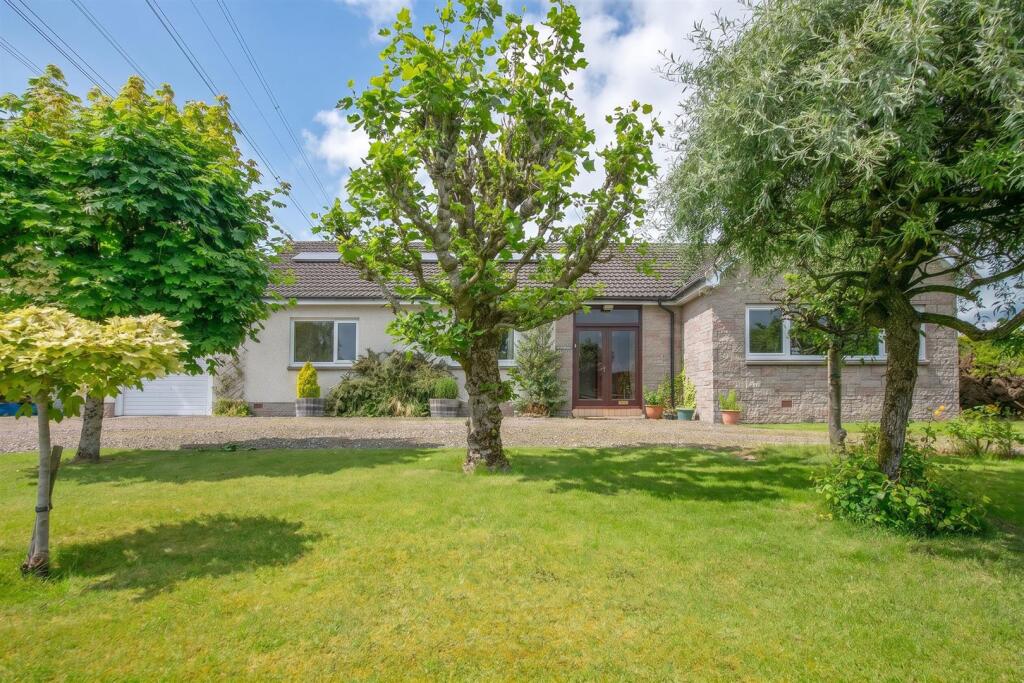 Main image of property: Helmside, Vicars Bridge Road, Blairingone FK14 7LR