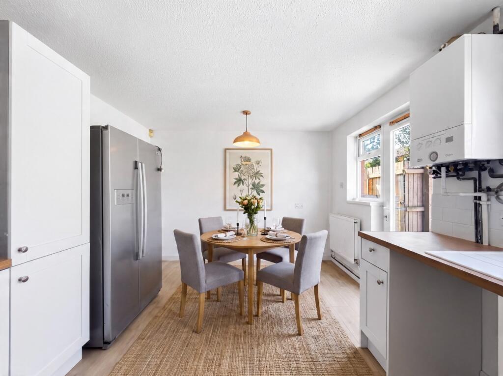 House in Cardiff, St Mellons, Trowbridge - View 3