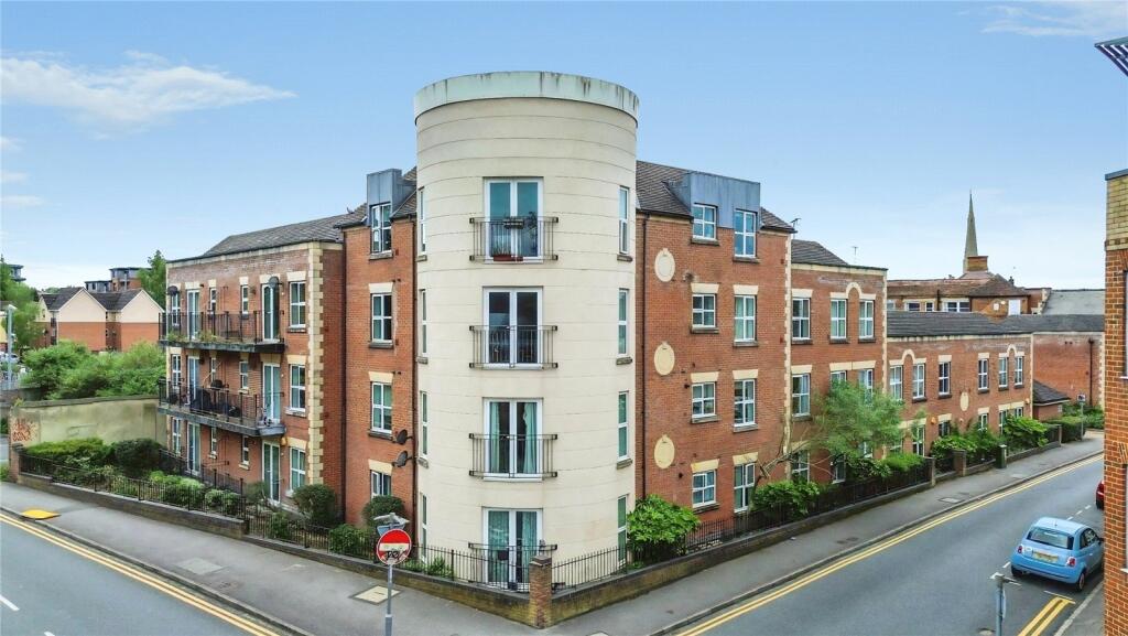 Main image of property: South Street, Reading, Berkshire, RG1