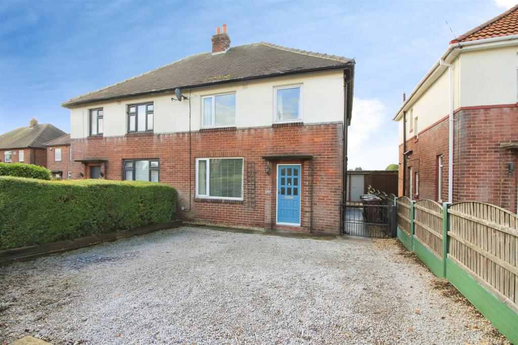 3-bed semi-detached on Carrfield Road, Barwick in Elmet, Leeds, £299,950