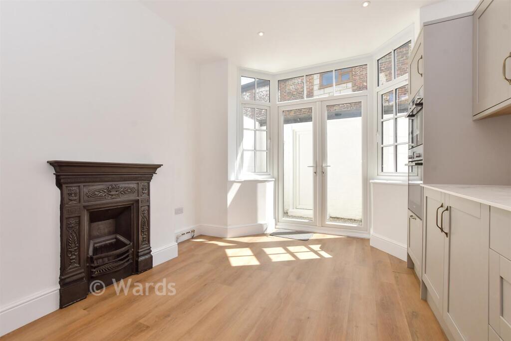 House in Dover, Deal - View 4