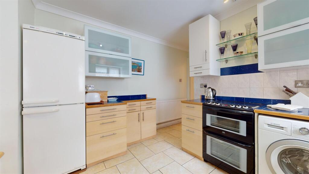Apartment in Bournemouth - View 3