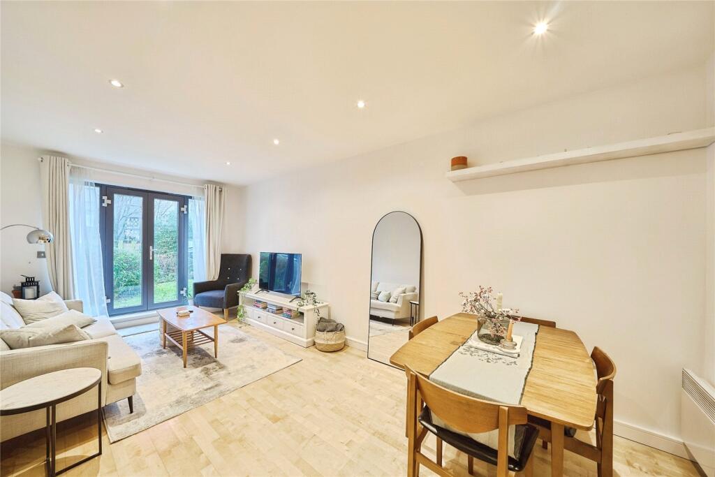 Main image of property: Fairfield Road, London, E3