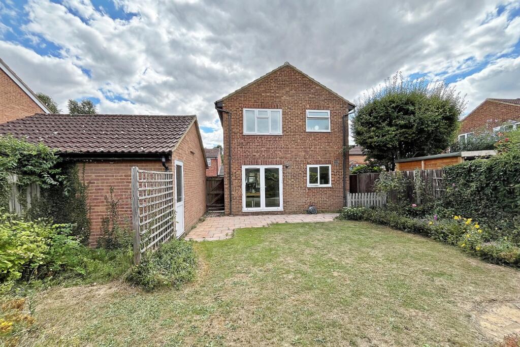 Buckingham Mews, Flitwick photo 2