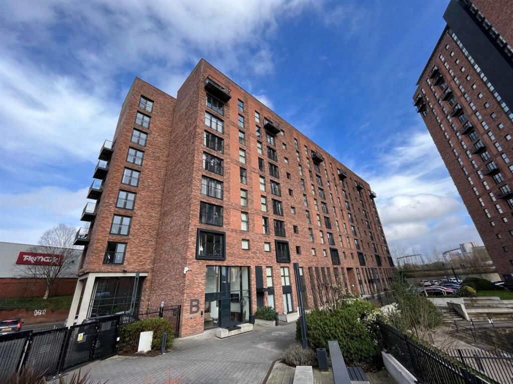 Main image of property: Ordsall Lane, Salford