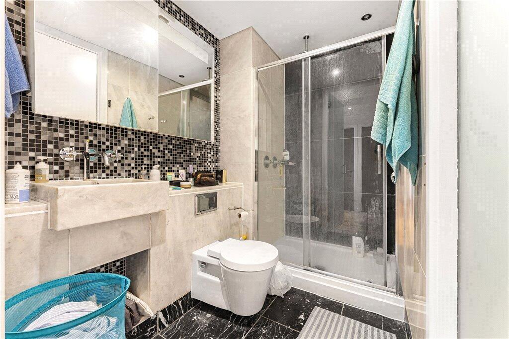 Apartment in London - More