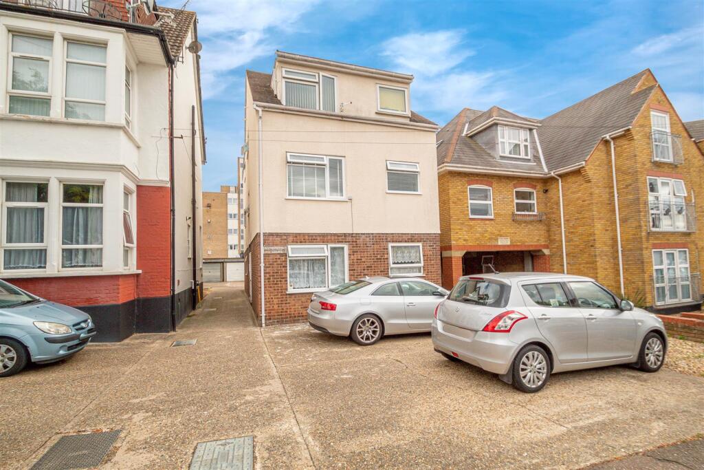 Main image of property: Palmerston Court, Palmerston Road, Westcliff-on-Sea