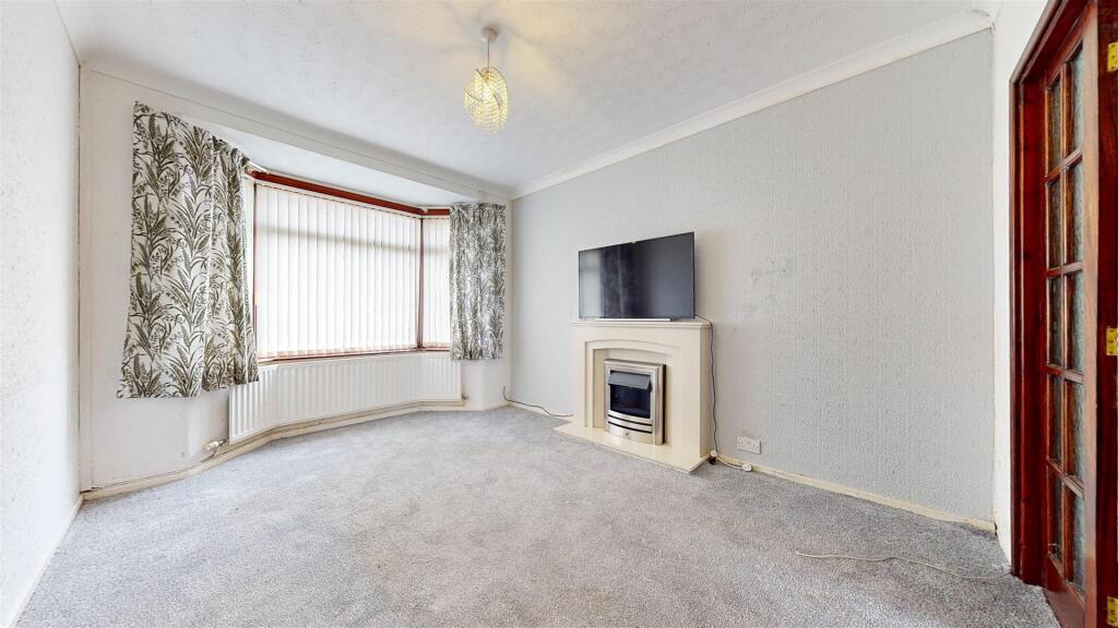 House in St Helens, Chadwick Green, Billinge Chapel End - View 3