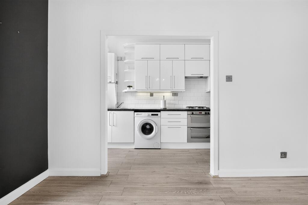 Apartment in Paisley - View 5