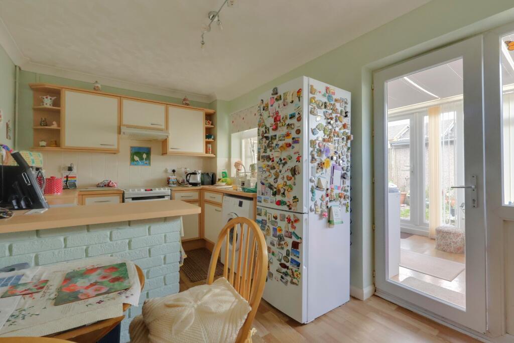 Lime Grove, Paulsgrove, Portsmouth photo 4