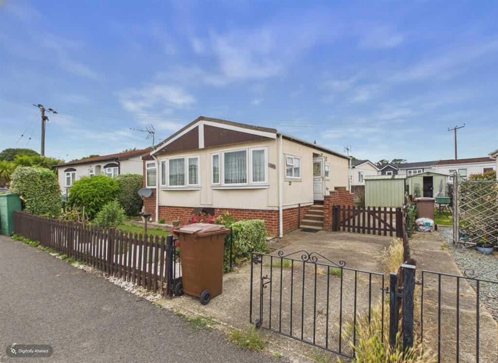 Main image of property: Oak Road, Vicarage Lane, Hoo