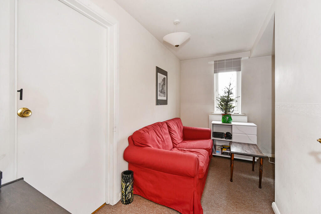 House in Southampton - View 5