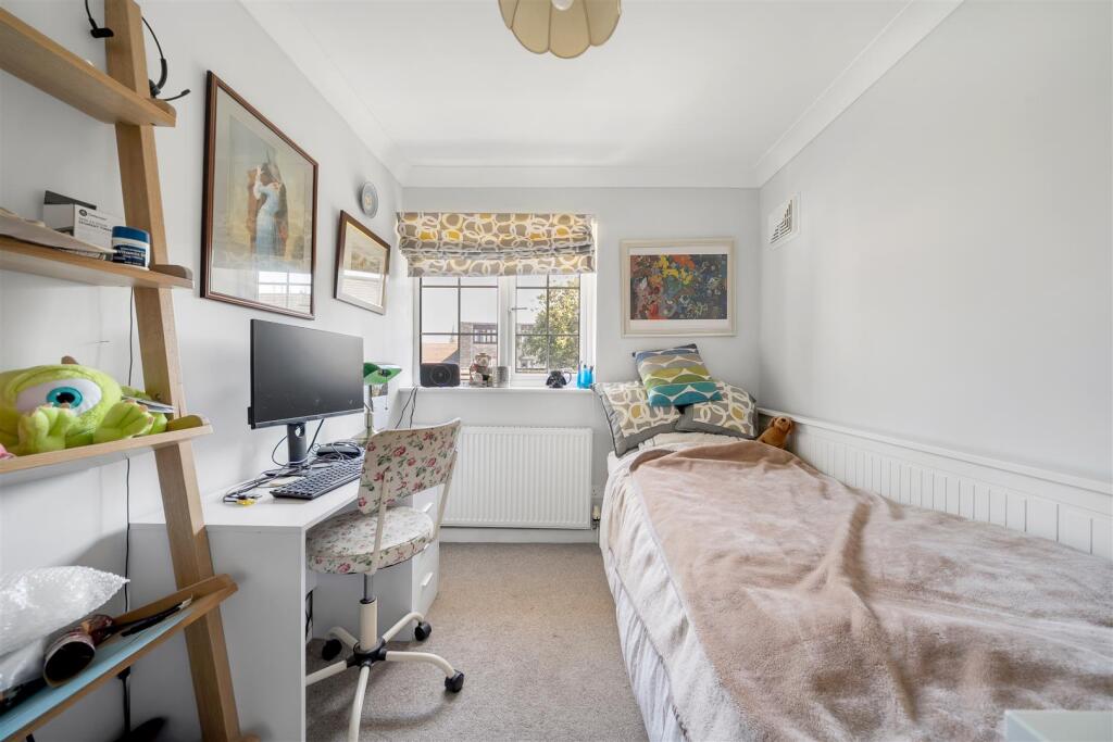 House in Swanage, Dorset - More