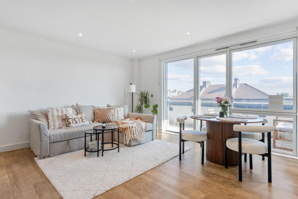 Apartment in London, New Southgate - View 2