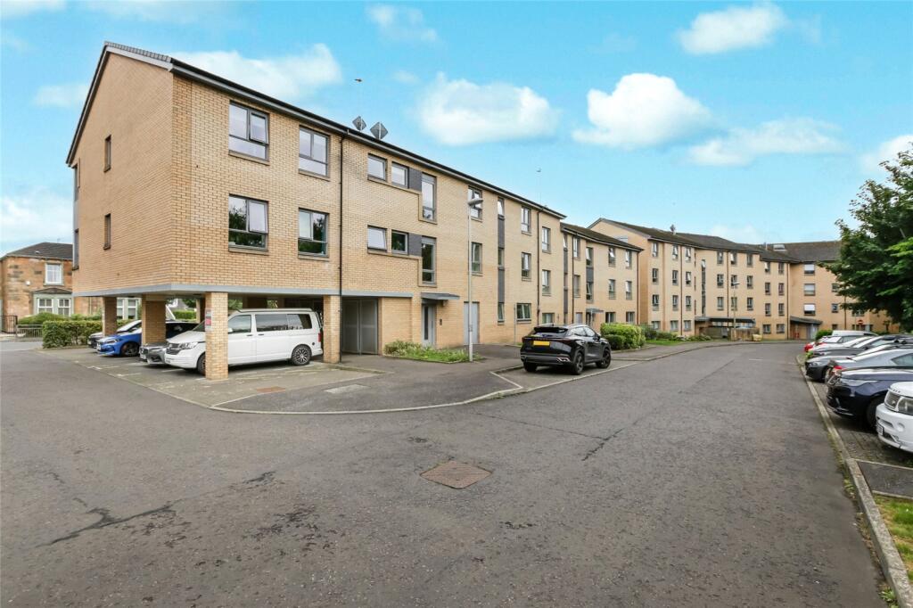 Main image of property: Manse Brae, Cathcart, Glasgow, G44