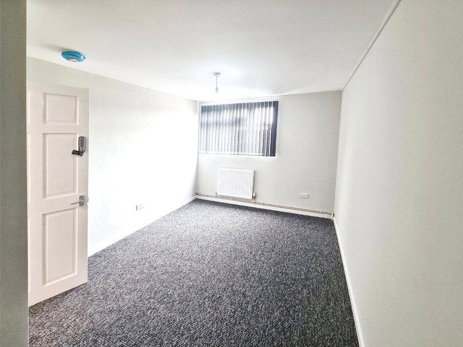 House in Southampton, Hollybrook - View 6