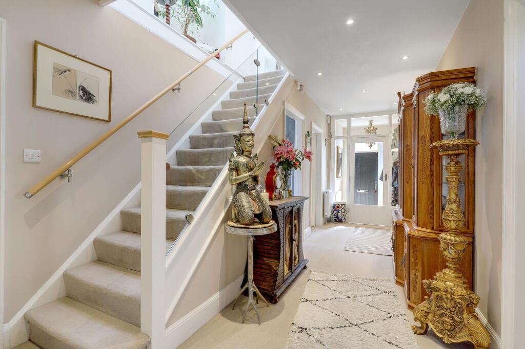 House in Nottingham - View 5