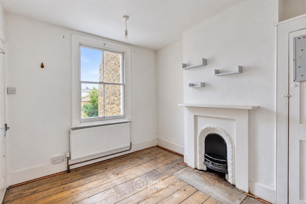 Howards Lane, London, SW15 photo 2