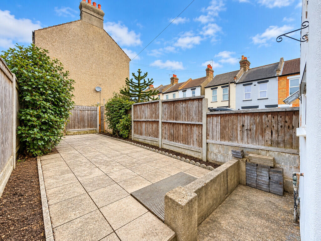 House in Southend-on-Sea, Essex - View 4