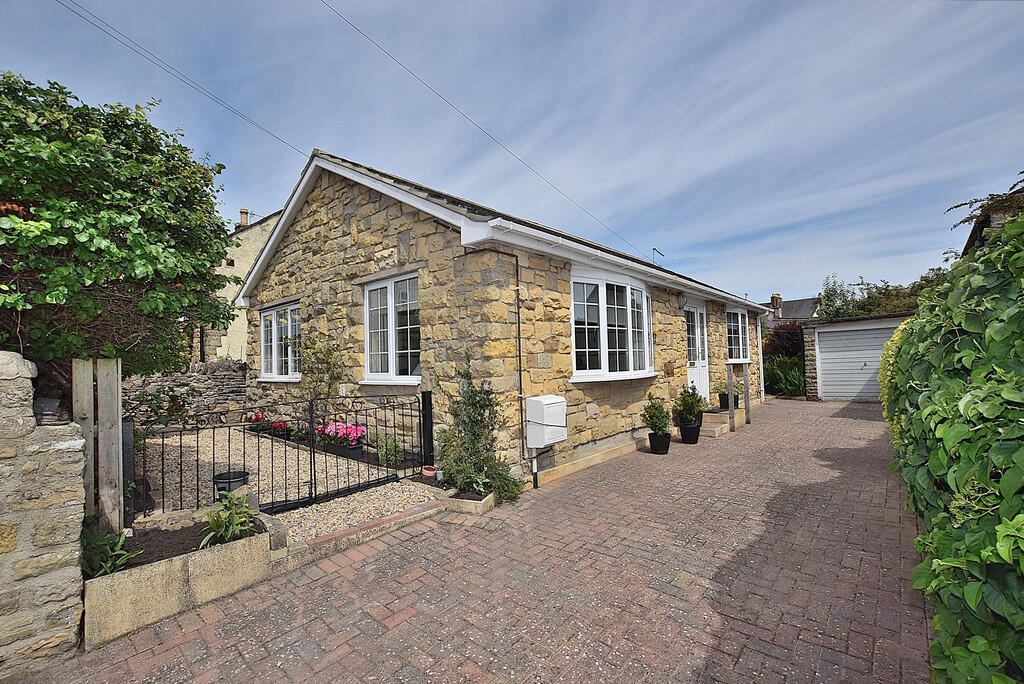 2-bed detached on Flints Terrace, Richmond, £365,000
