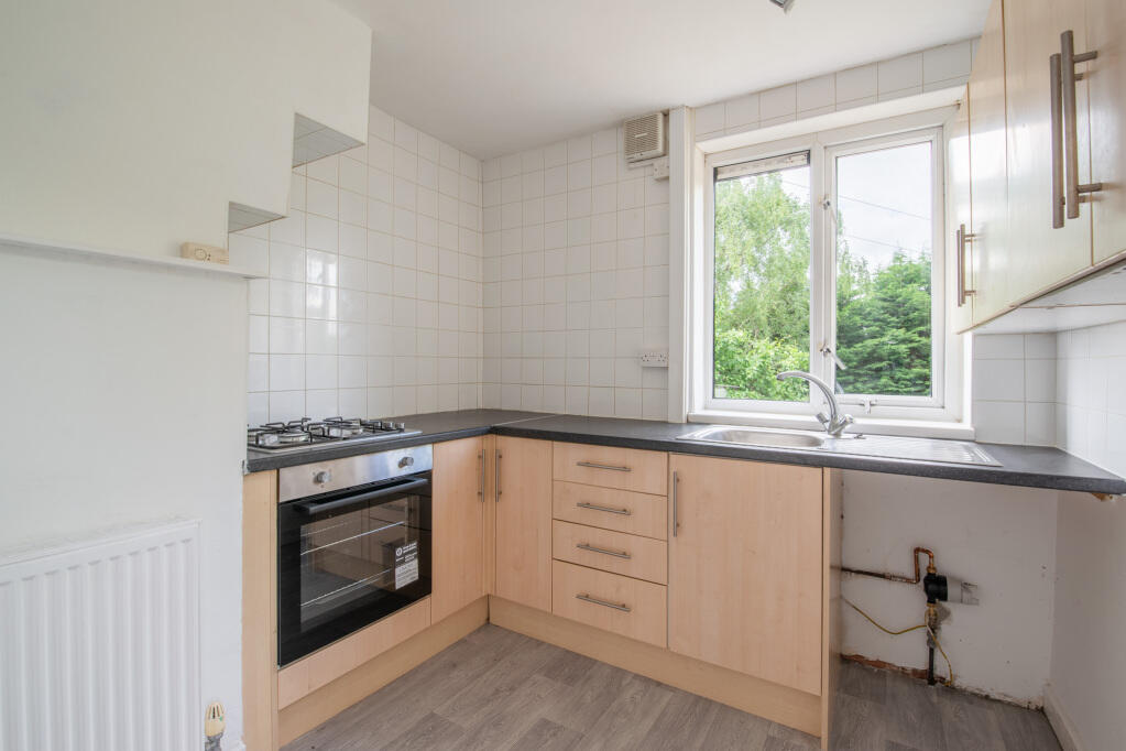 House in Bingley, Ferncliffe - View 3