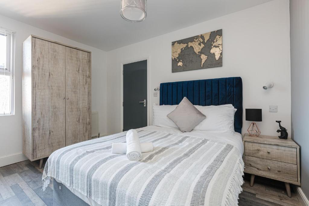 Main image of property: 122/122a Oakfield Road, liverpool, L4 0UQ
