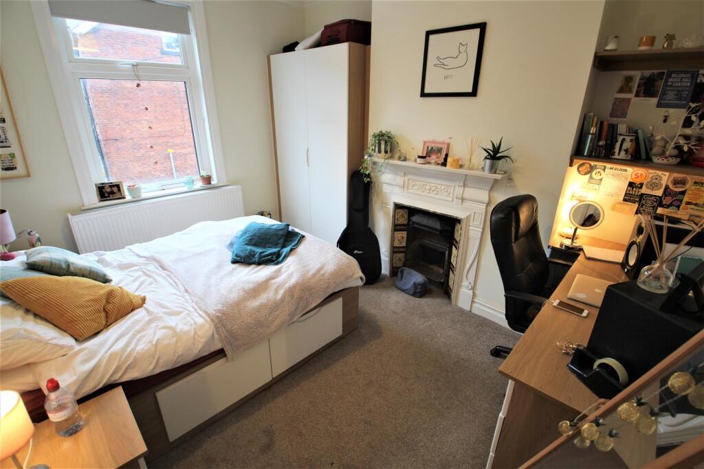 House in Leeds - View 4