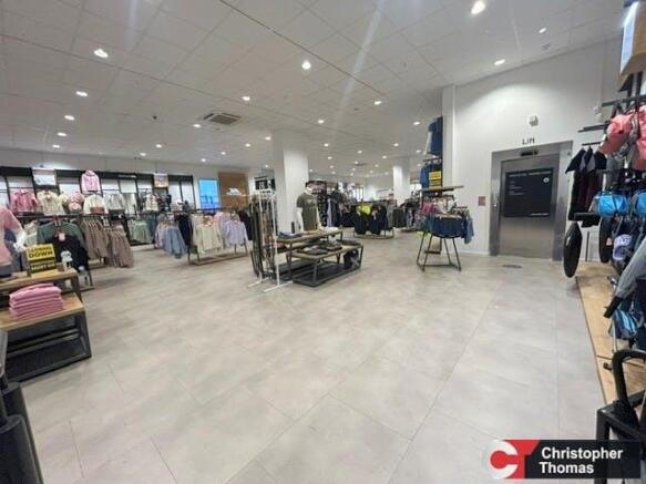 First Floor retail showing lift ii.jpg