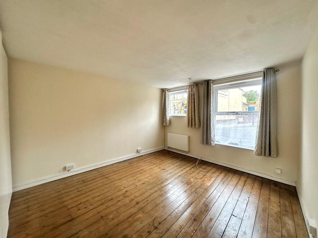 Apartment in West Suffolk, Bury St Edmunds - View 5