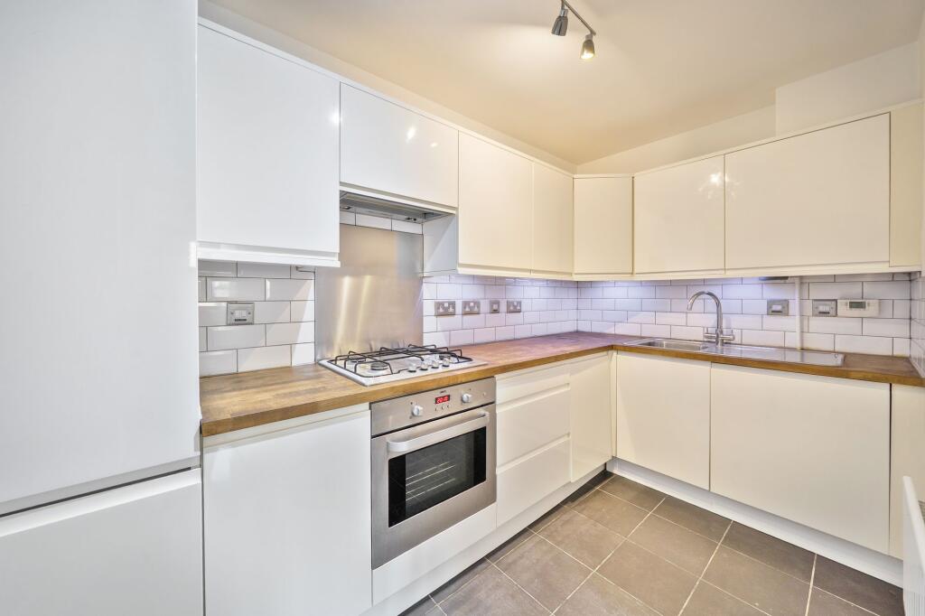 Apartment in London - View 2
