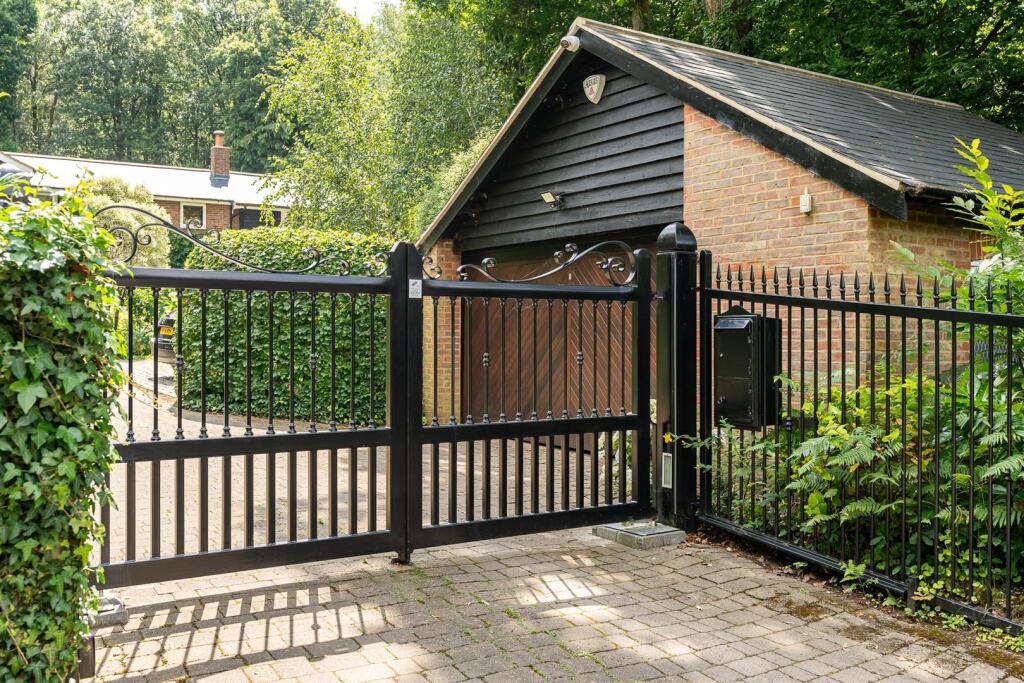 Additional image 27 of Lanercost Close, Welwyn