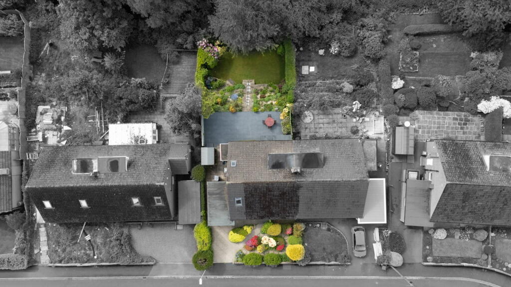 7 Weatherhill Crescent, HD3 3QZ photo 2