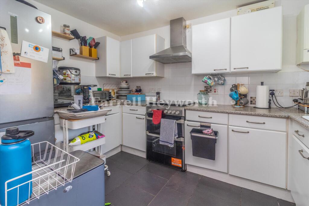 House in Preston, Broughton - More
