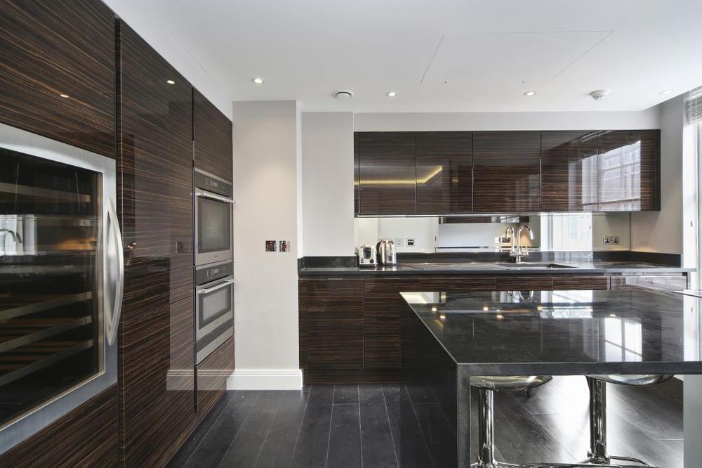 Apartment in London - View 2
