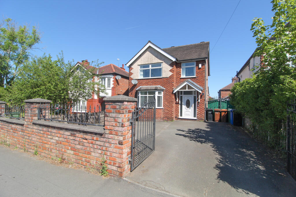 4-bed detached on Buxton Road, High Lane, £425,000