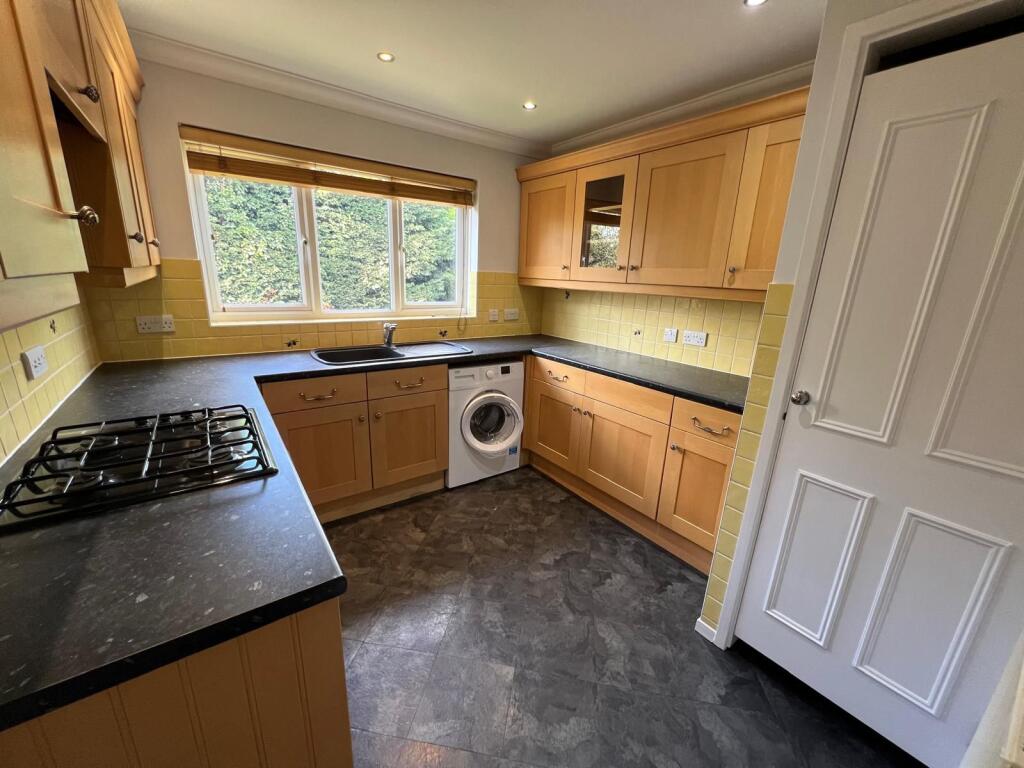 Barnard Road, Galleywood, Chelmsford photo 3