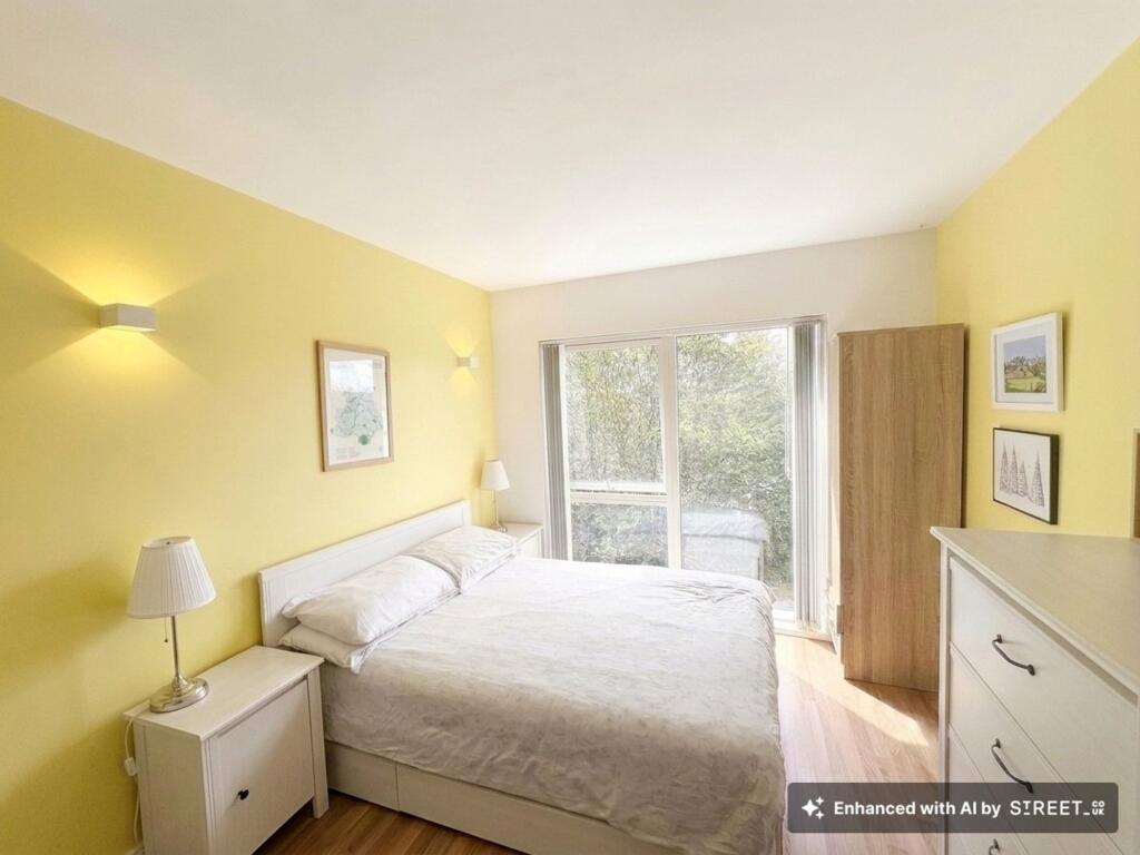 Apartment in London, Mercator Estate, Hither Green - View 5