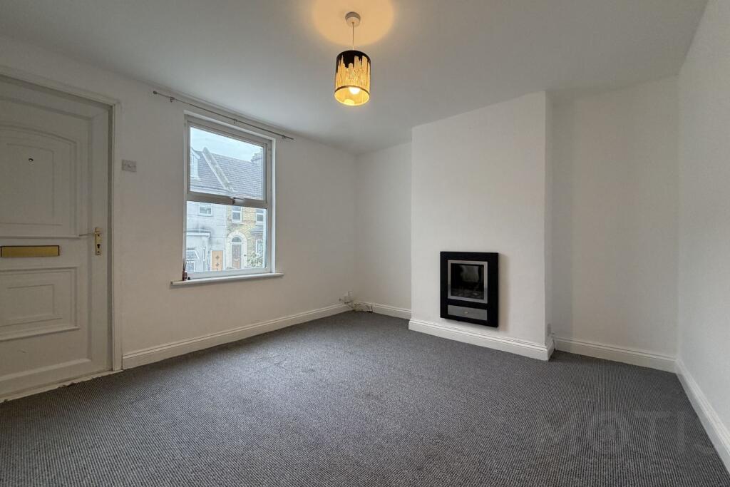 House in Folkestone, Cheriton - View 3