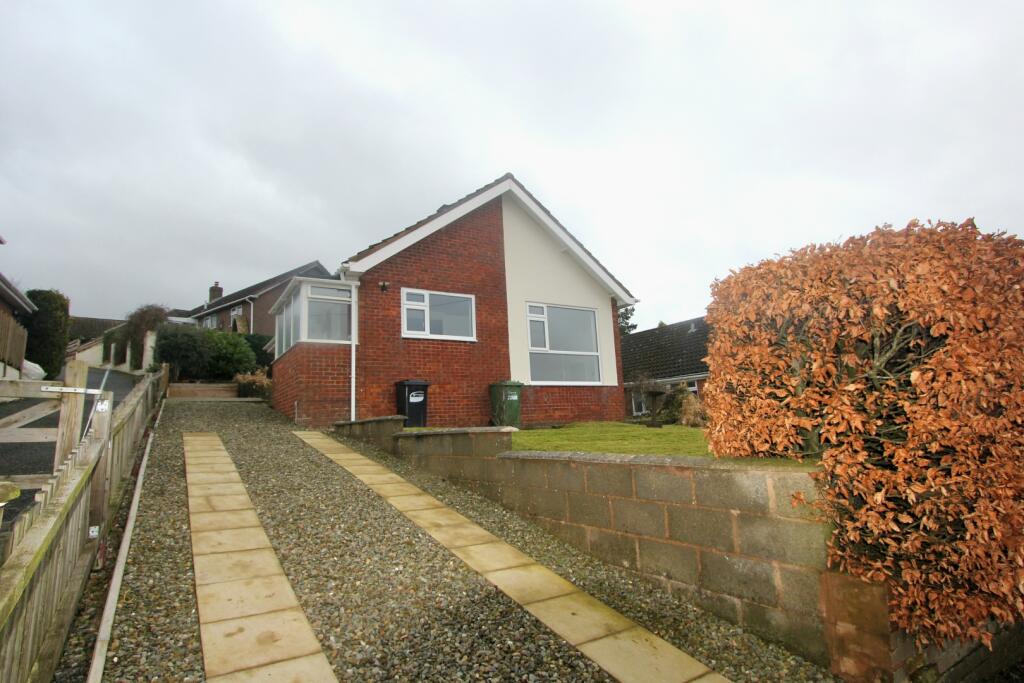 3-bed house on Clee Vantage, Clee Hill, Ludlow, Herefordshire, £200,000